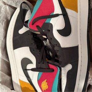 Barely worn Nike air jordan 1 zoom comfort sneakers